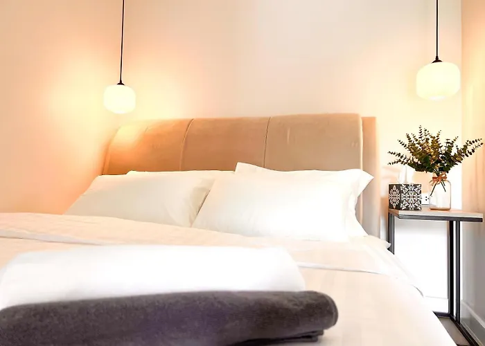Onsen Wellness Retreat House 펜션 방콕